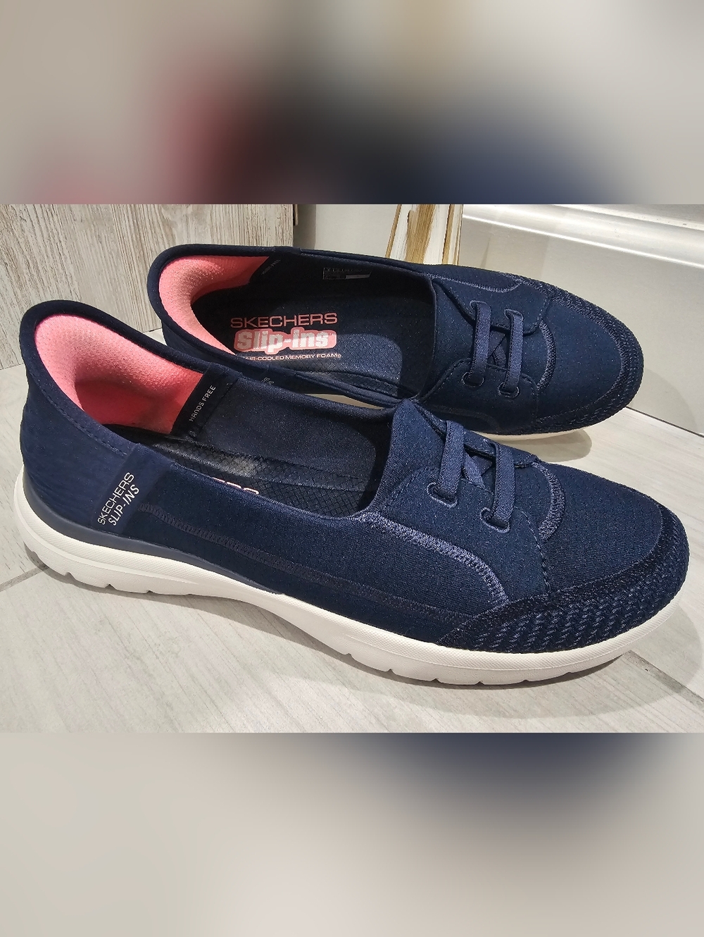 Skechers Slip-Ins Womens Navy Blue Hands Free Sneakers Size 8